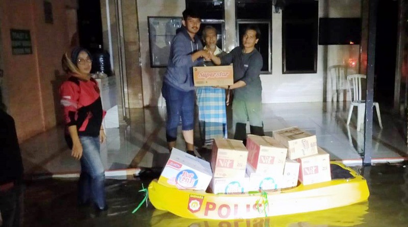 Maxiflow Bantu Distribusikan Donasi dari BTM Untuk Korban Banjir di Bekasi