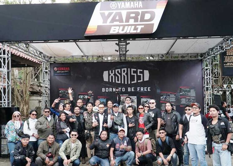 XSR 155 x Custom