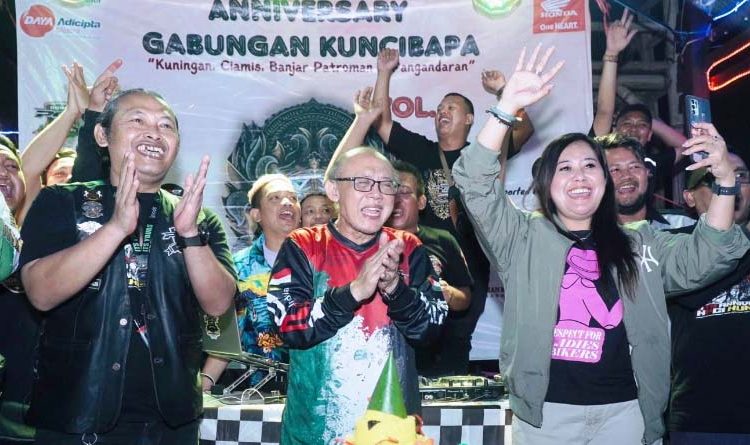 Anniversary Gabungan