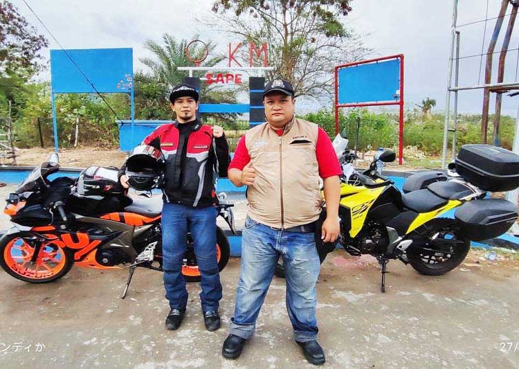 Duo Bikers Suzuki