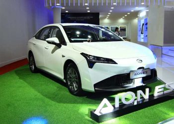 AION Indonesia Meluncurkan Sedan Listrik Terbaru AION ES di GIIAS 2024
