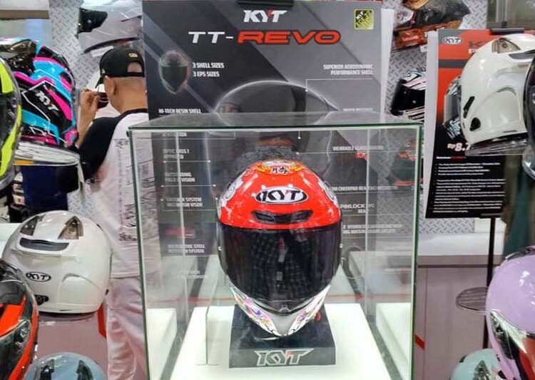 Helm Full Face
