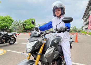 Pengendara Perempuan