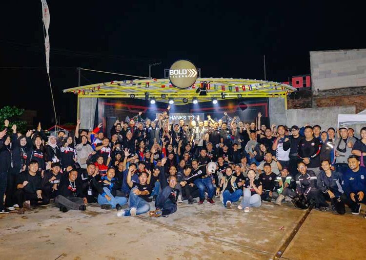 CB150X Depok Raya